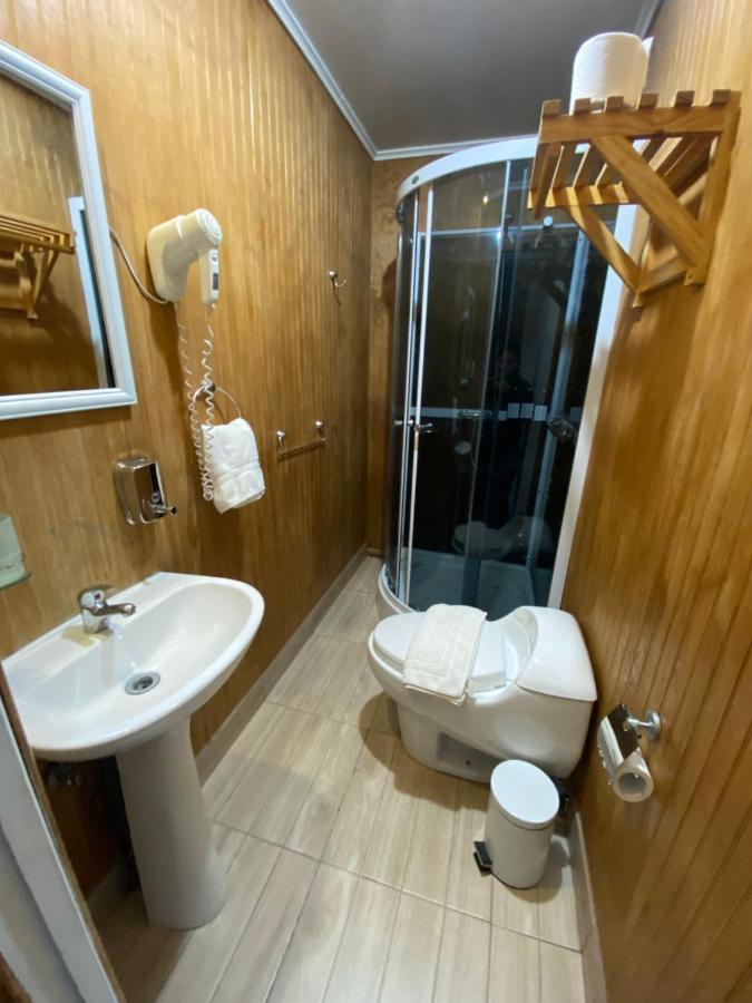 פואנטה ארנס Hostal Chalet Las Violetas מראה חיצוני תמונה