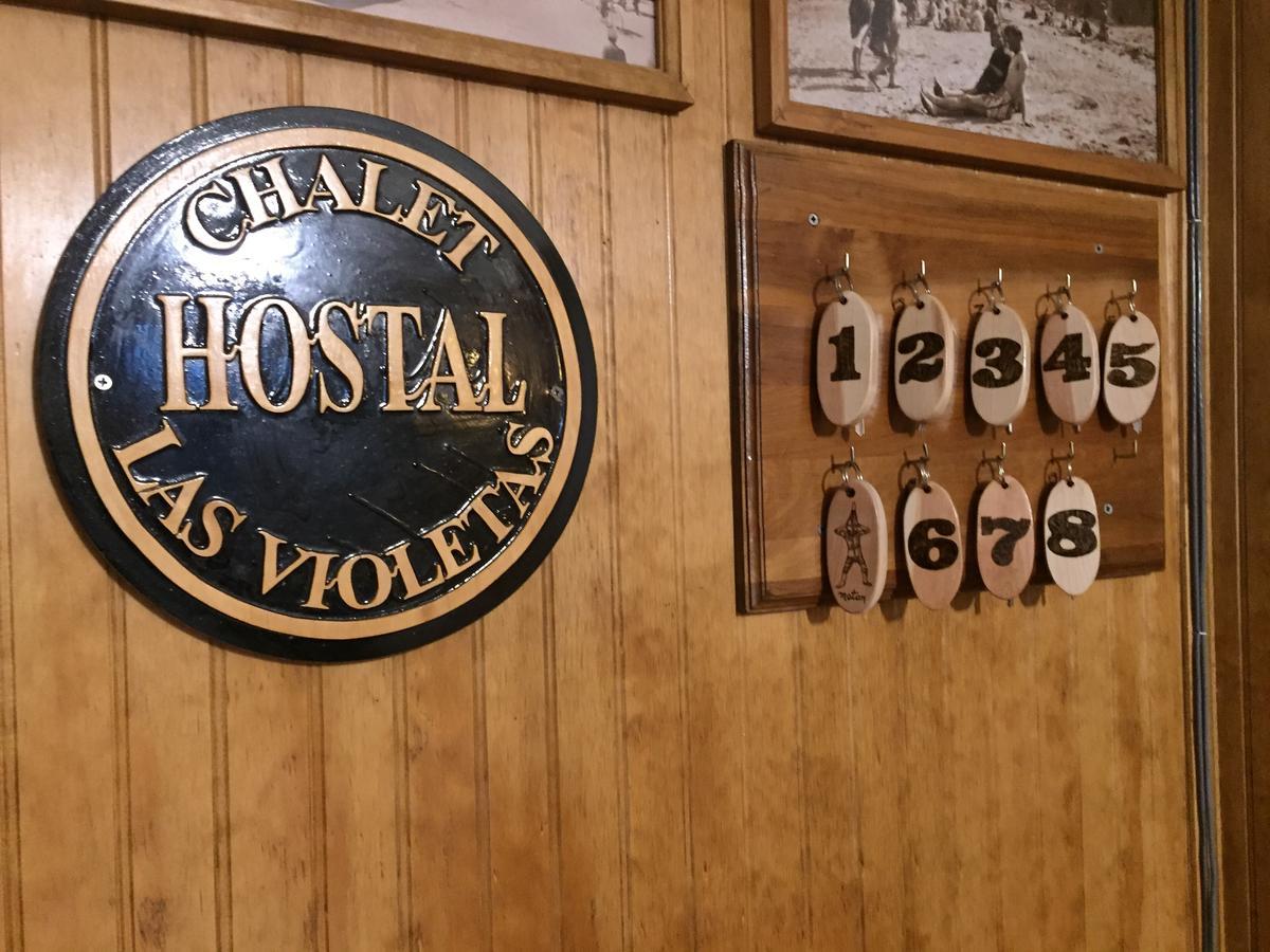 פואנטה ארנס Hostal Chalet Las Violetas מראה חיצוני תמונה