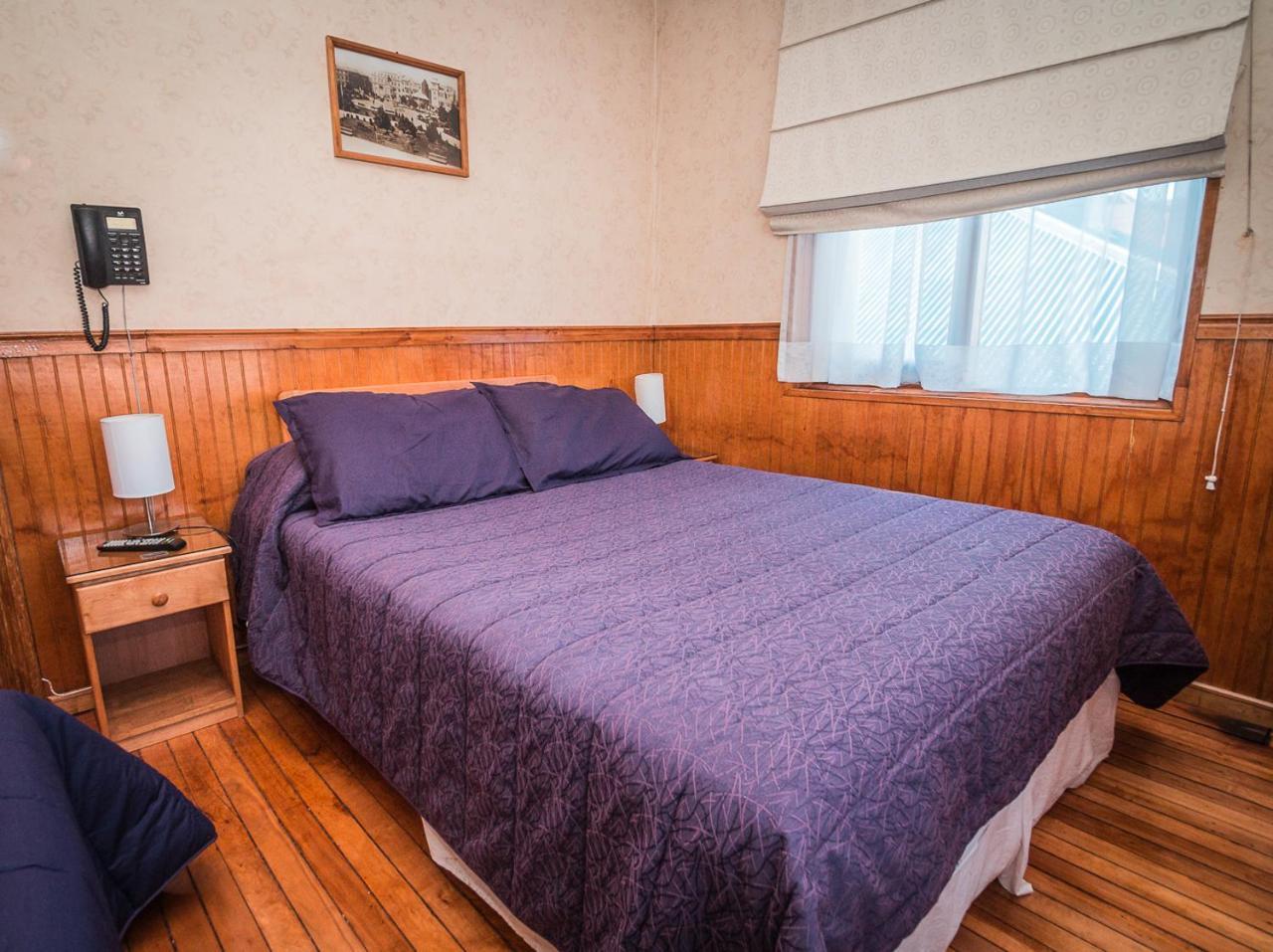 פואנטה ארנס Hostal Chalet Las Violetas מראה חיצוני תמונה